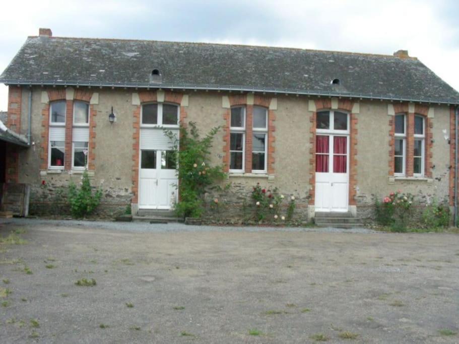 Gite -Belle Maison Dans Une Ancienne Ecole-Tarif Reduit Hors We ! Chanzeaux Extérieur photo